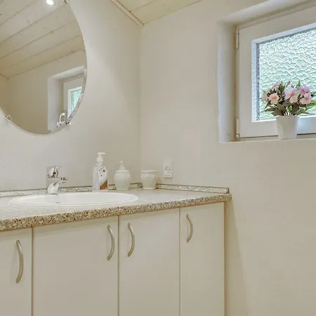 Aviaja Holiday home *