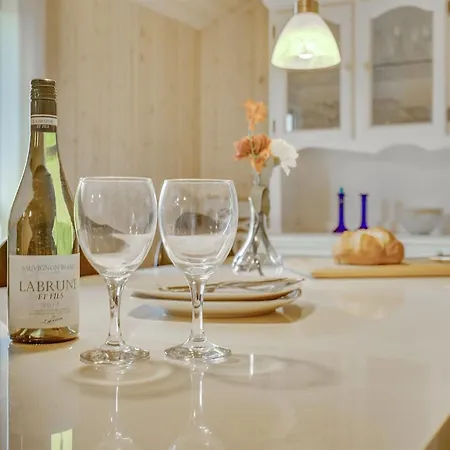 Holiday home Aviaja *